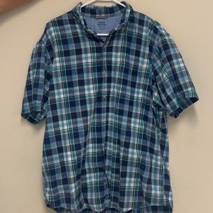 Izod casual button down short sleeve tee